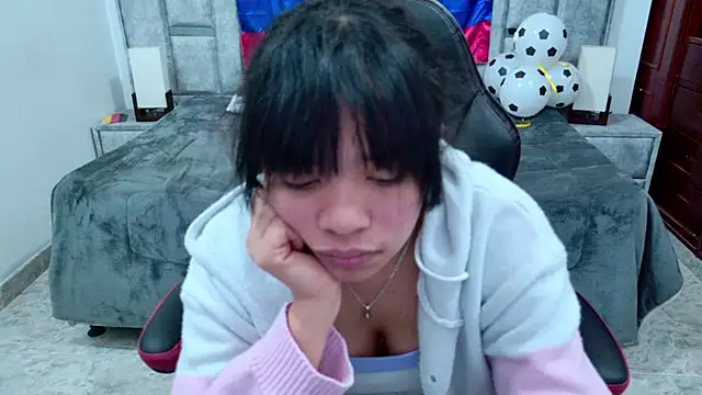 laureentt_ – Live XXX-chat