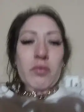 Chat XXX ao vivo de Luucy-Fer
