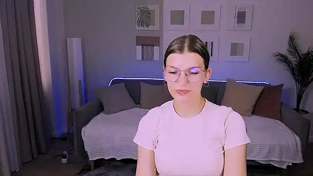 Онлайн чат XXX AnnaThorne