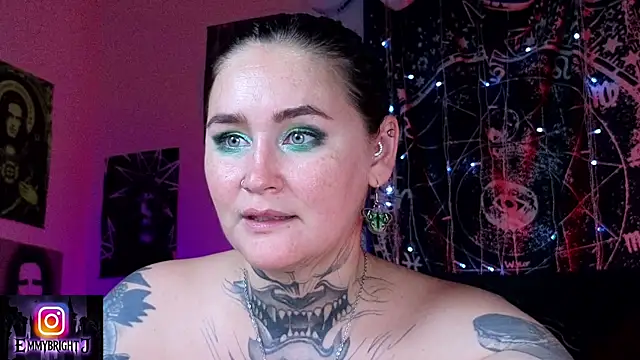 Chat +18 de Emmybrightj_ ao vivo