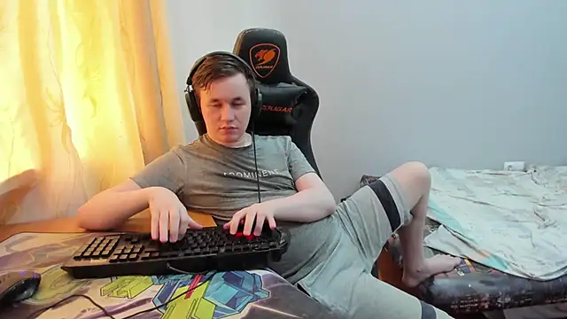 iliaskrislove Chat XXX live