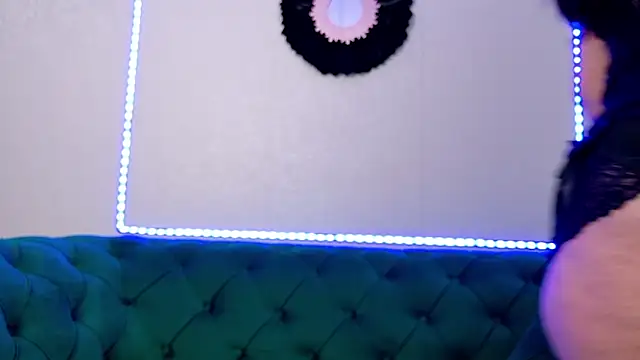 BustyEva_ 라이브 XXX 채팅