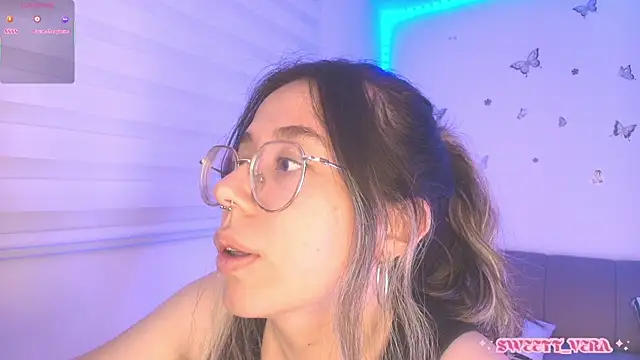Chat +18 de sweettvera ao vivo