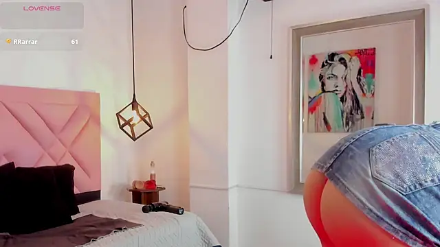curly_babe élő XXX-chatje