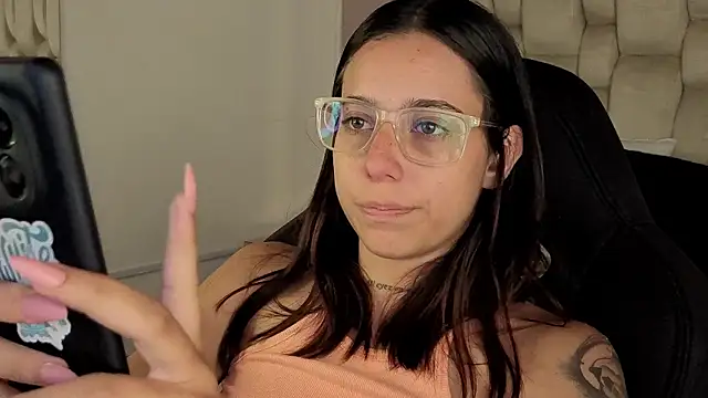 Chat XXX Live TinyVelvet