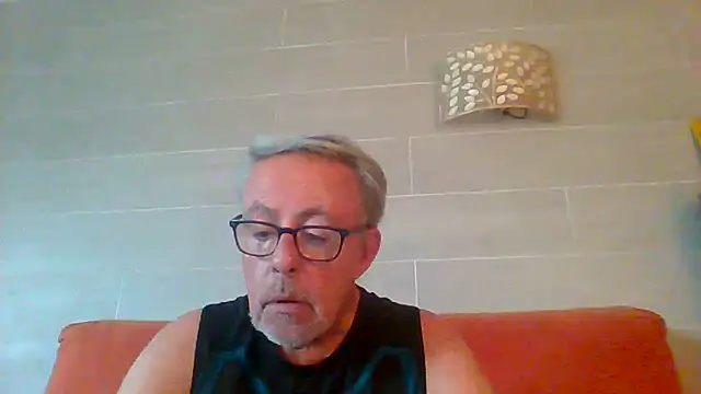 Chat XXX ao vivo de tuggy59
