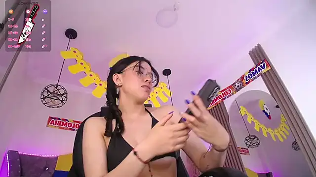 Amara_Davis1 Live XXX-chat