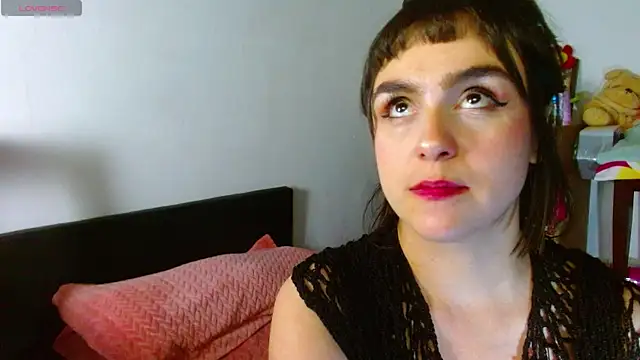 collette_beaufoy_ Adlı Modelin Canlı XXX Sohbeti