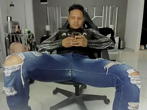 Czat XXX na żywo – master_leather