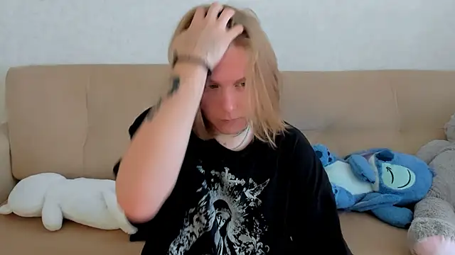 Hirtay live XXX chat