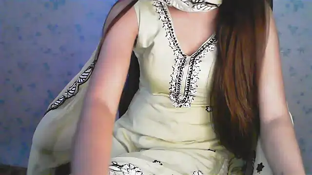 collage_hoty Chat XXX in diretta