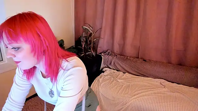 Crazykitta élő XXX-chatje