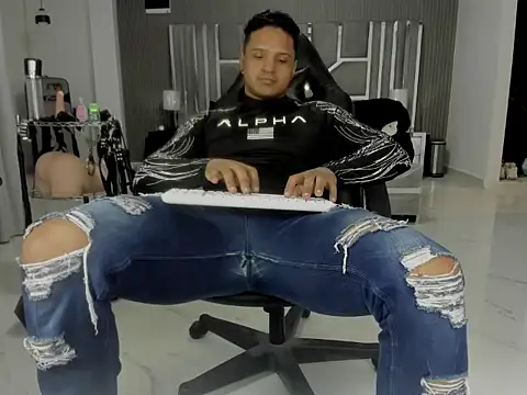 Show de master_leather na webcam