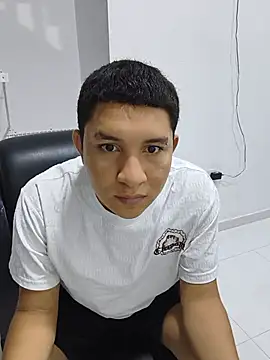Johan_bezoss' Webcam Show