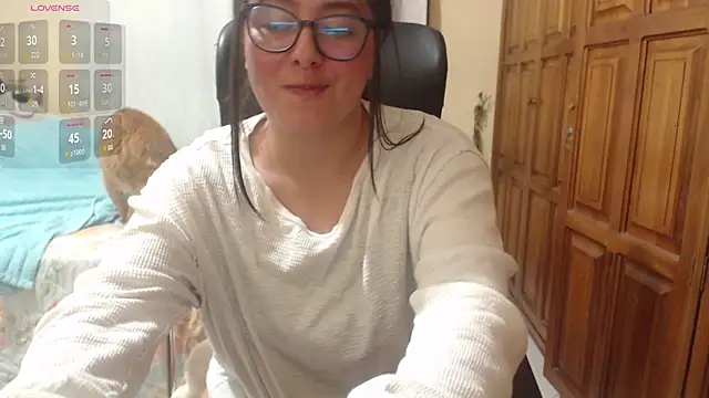 Venus_cat_ élő XXX-chatje