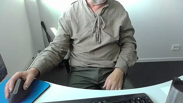 Онлайн чат XXX Buggemann