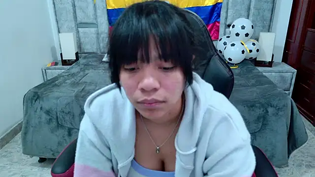 laureentt_'s Live XXX Chat