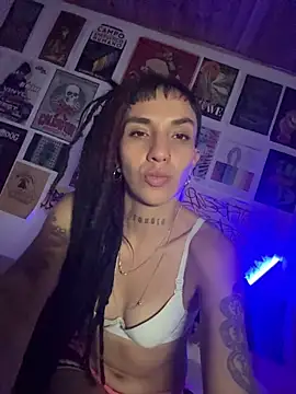 niah_11's Live XXX Chat