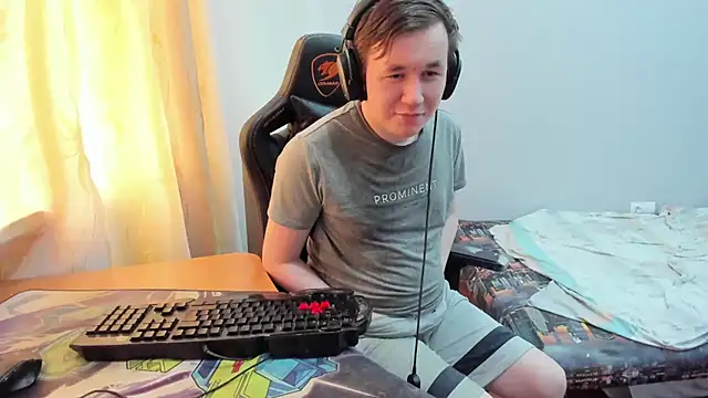 iliaskrislove élő XXX-chatje