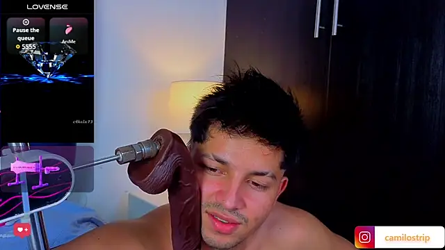 Chat XXX en directo de Issac_james_