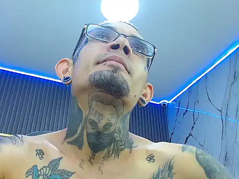 Boy_tatto77 Show Webcam