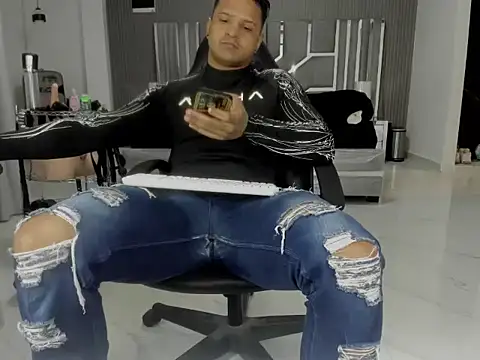 Chat XXX Live master_leather