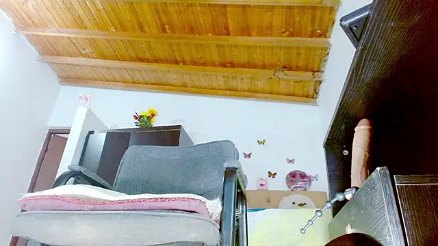 Pokazy przed kamerką – Dolldirtyxxx