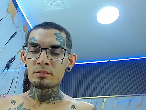 Boy_tatto77 在線直播表演