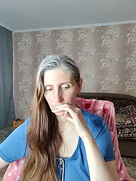 CandiCole Adlı Modelin Canlı XXX Sohbeti