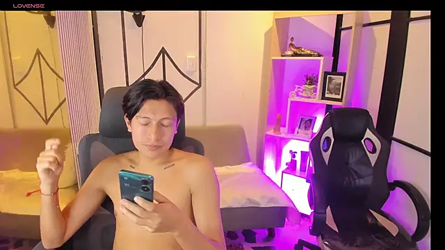 MarcoAndAllice webkamerás műsora