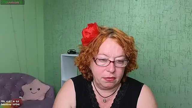 Pokazy przed kamerką – Fara_Flutte