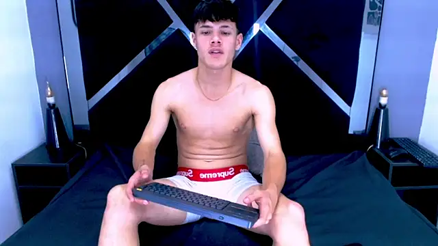 Kevin_Tupe – Naživo XXX chat