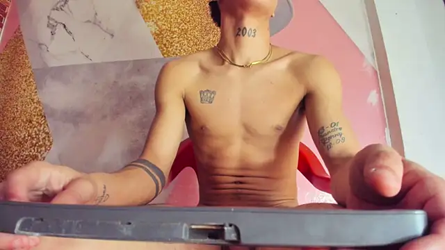 Онлайн чат XXX big_hot_boy_