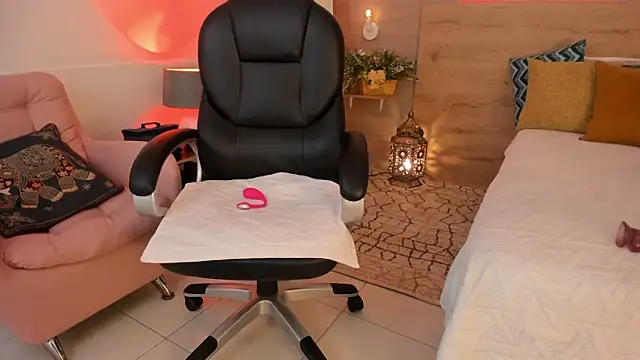 Chatroom XXX en direct de _Azahaaraa_