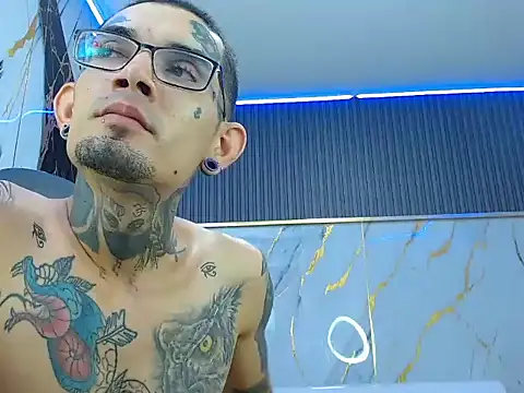 Boy_tatto77 Show Webcam