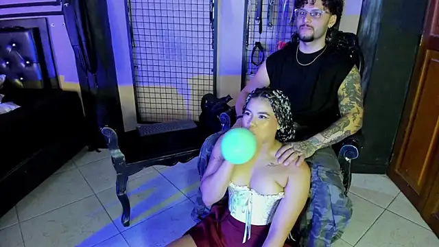 Twisted_Fantasy – Naživo XXX chat