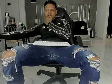 Chat XXX Live master_leather