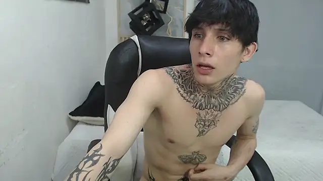 Онлайн чат XXX Cry_thereal