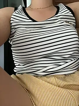 Milk_Mom99 Webcam-Show