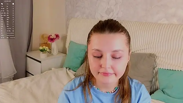 LorriMonz's Live XXX Chat