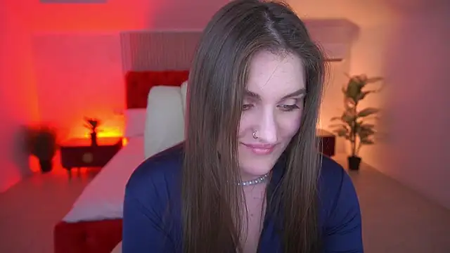 Chat XXX en directo de EmmyCharmm