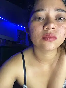 Rico02j Chat XXX in diretta