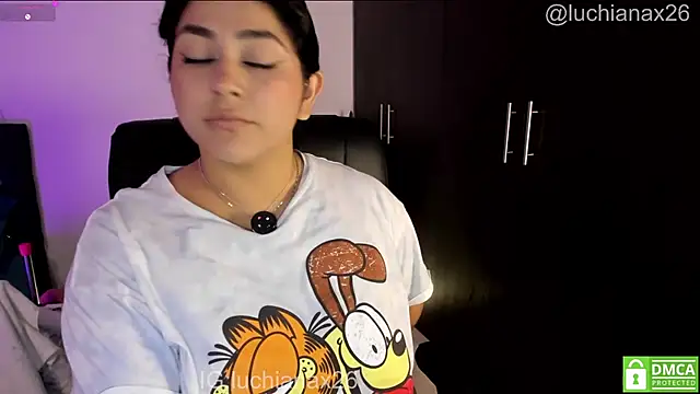 Chat XXX ao vivo de lucy26_