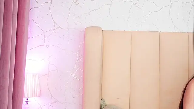 BambiRoses' Live XXX Chat