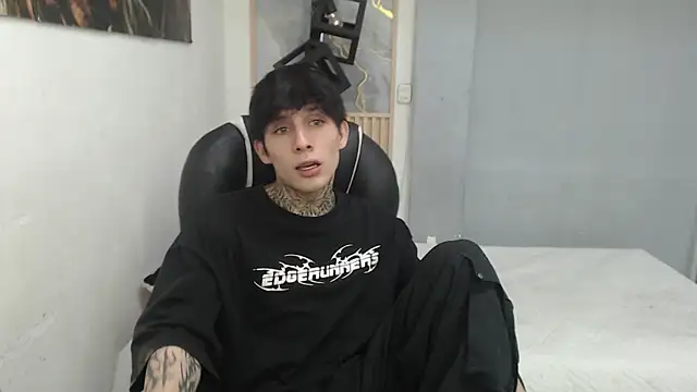 Онлайн чат XXX Cry_thereal