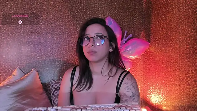 Chat +18 de Apartment28 ao vivo
