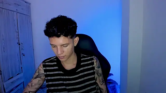 tylerrnova Live XXX-Chat