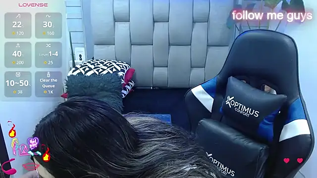 evelin_zaens élő XXX-chatje