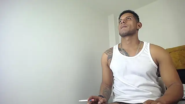 Chris_Dick23's Webcam Show