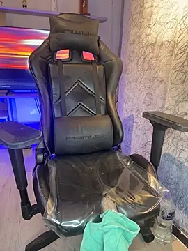 saracaball_'s Live XXX Chat
